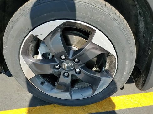 Used 2018 Honda HR-V EX image 8