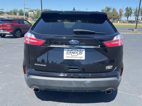 Used 2020 Ford Edge SE image 5