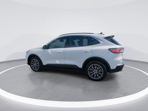 Certified 2022 Ford Escape Titanium w/ Titanium Premium Package image 6