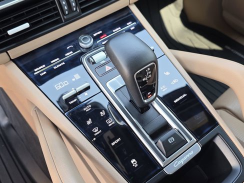 Used 2019 Porsche Cayenne image 33