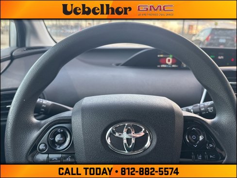 Used 2021 Toyota Prius LE image 23