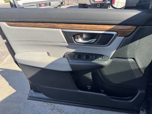 Used 2017 Honda CR-V EX image 18