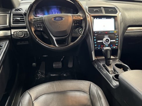 Used 2019 Ford Explorer Limited w/ Class III Trailer Tow Package image 7