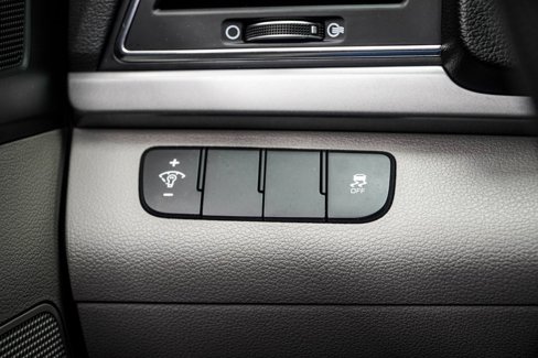 Used 2017 Hyundai Elantra SE image 21
