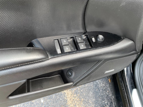Used 2014 Cadillac XTS w/ Rear Seat Comfort Package image 12
