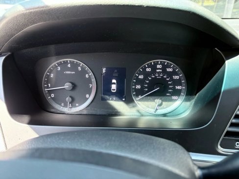 Used 2017 Hyundai Sonata SE image 25