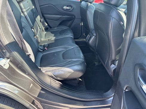 Used 2014 Jeep Cherokee Limited image 23