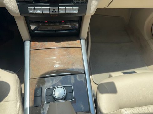 Used 2014 Mercedes-Benz E 350 Sedan image 22