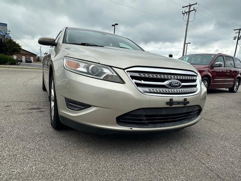 Used 2010 Ford Taurus SEL image 13