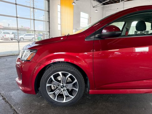 Used 2020 Chevrolet Sonic LT w/ Convenience Package image 6
