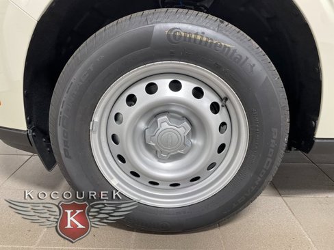 New 2025 Ford Maverick XL image 7