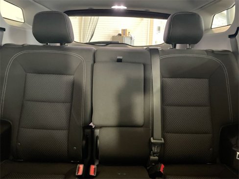 Used 2023 GMC Terrain SLE w/ Driver Convenience Package image 13