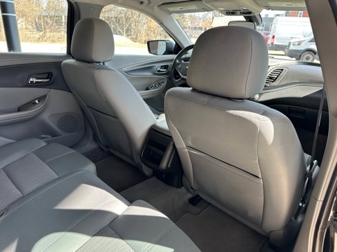 Used 2017 Chevrolet Impala LS image 13