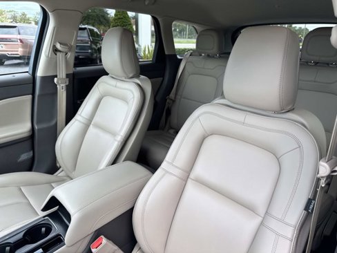 Used 2021 Lincoln Corsair FWD image 15
