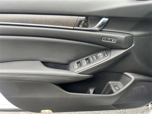 Used 2021 Honda Accord EX-L image 19