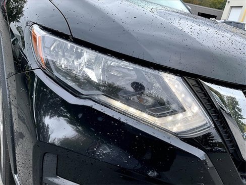 Used 2019 Nissan Rogue S image 30
