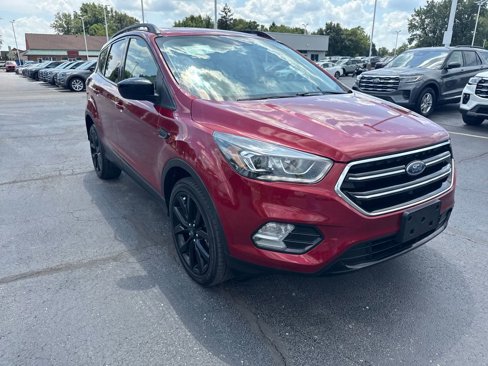 Used 2018 Ford Escape SEL w/ SEL Sport Appearance Package image 4