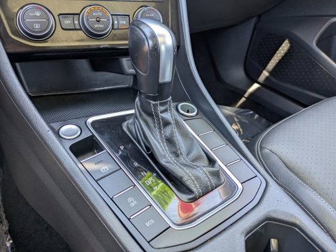 Used 2021 Volkswagen Jetta R-Line image 20