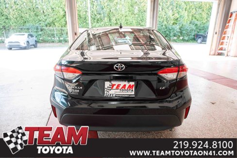 Used 2023 Toyota Corolla LE image 3