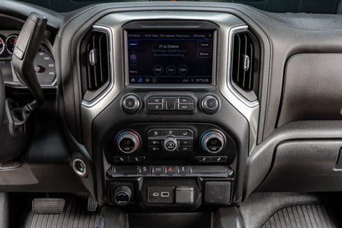 Used 2022 Chevrolet Silverado 1500 LT Trail Boss w/ Bed Protection Package image 24