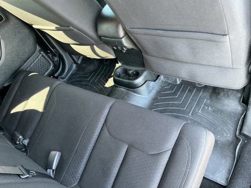 Used 2018 Jeep Wrangler Unlimited Sport S image 34
