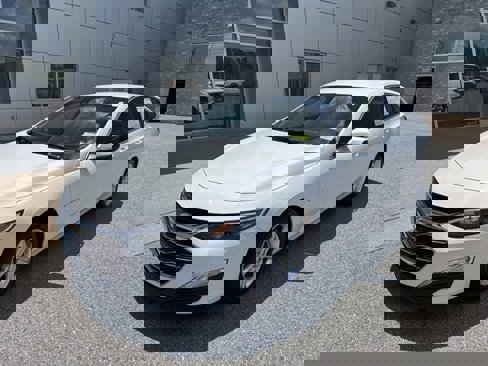 Certified 2024 Chevrolet Malibu LS w/ Driver Confidence Package image 1
