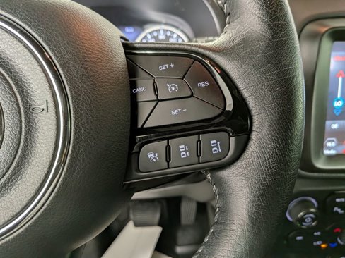 Used 2021 Jeep Renegade Latitude w/ Convenience Group image 21