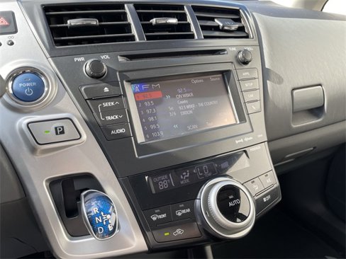 Used 2014 Toyota Prius V Three image 21