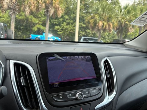 Used 2021 Chevrolet Equinox LT image 18
