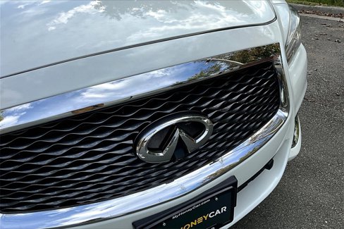 Used 2017 INFINITI QX60 Luxe w/ Deluxe Technology Package image 30