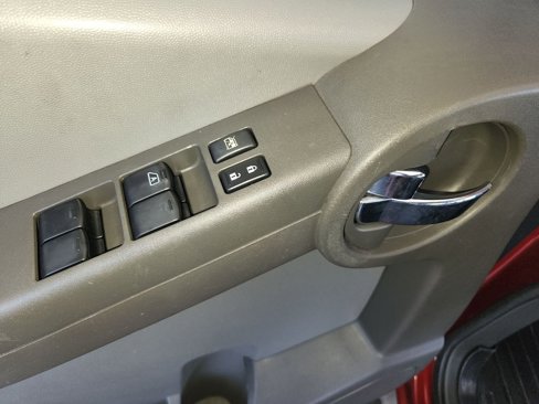 Used 2013 Nissan Xterra S w/ Value Package image 25