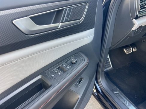 New 2025 Volkswagen Atlas Peak Edition SE image 25