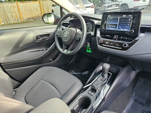 Used 2022 Toyota Corolla LE image 10