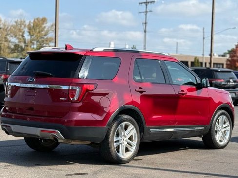 Used 2016 Ford Explorer XLT w/ Equipment Group 202A image 42