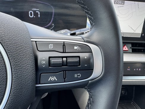 Certified 2023 Kia Sportage EX image 30