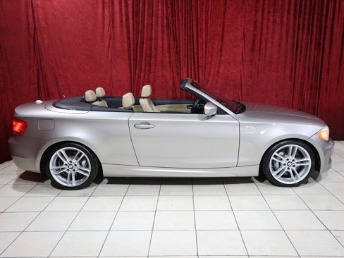Used 2013 BMW 135i Convertible image 10