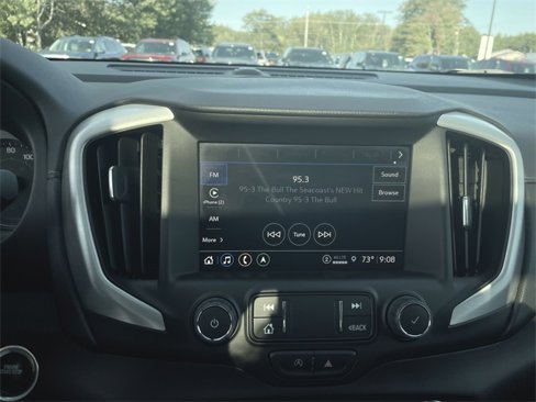 Certified 2023 GMC Terrain SLT w/ Infotainment Package II image 13