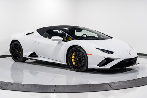 Used 2023 Lamborghini Huracan EVO image 38