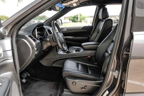 Used 2018 Jeep Grand Cherokee Limited image 4