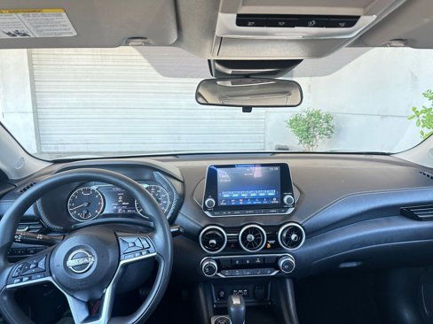 Used 2024 Nissan Sentra SV image 33