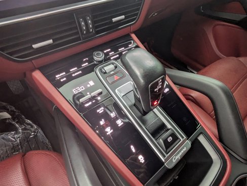 Certified 2022 Porsche Cayenne Coupe image 26