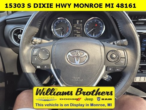 Used 2018 Toyota Corolla L image 9