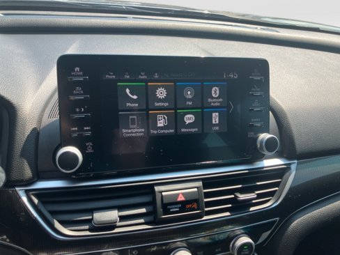 Used 2018 Honda Accord Sport image 17