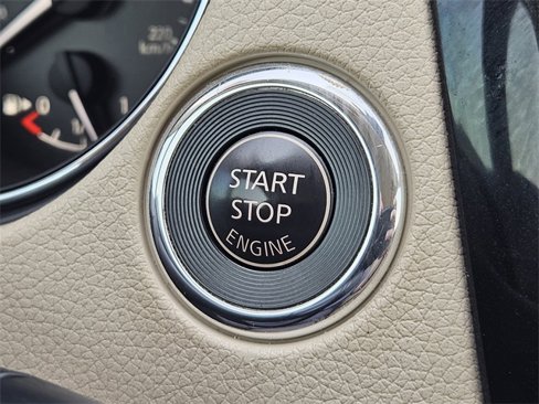 Used 2020 Nissan Rogue SL w/ Premium Package image 21