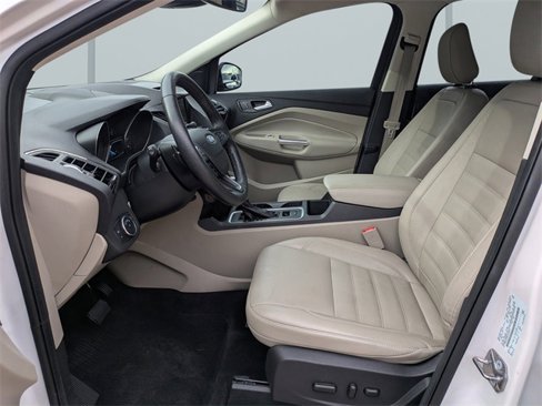 Used 2018 Ford Escape Titanium w/ Ford Safe & Smart Package image 21