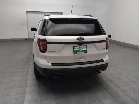 Used 2018 Ford Explorer Sport w/ Equipment Group 401A image 6