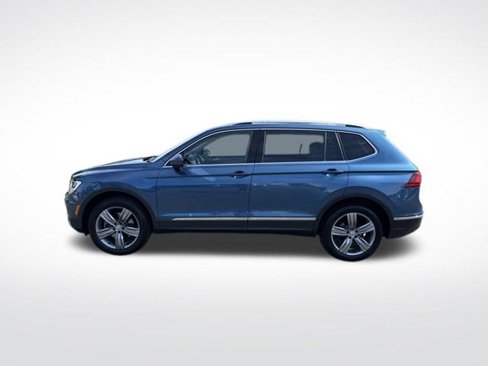 Used 2020 Volkswagen Tiguan SEL image 2