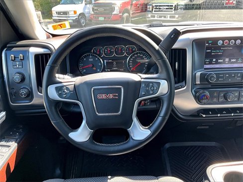 Used 2019 GMC Sierra 1500 SLE w/ SLE Value Package image 5