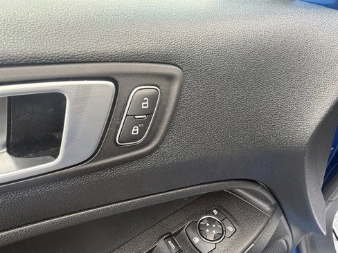 Used 2018 Ford EcoSport SE image 7