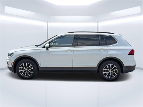 Certified 2021 Volkswagen Tiguan SE w/ Panoramic Sunroof Package image 6